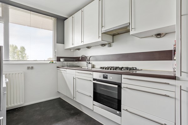 Medium property photo - Nieuwendamlaan 116, 2547 JM Den Haag